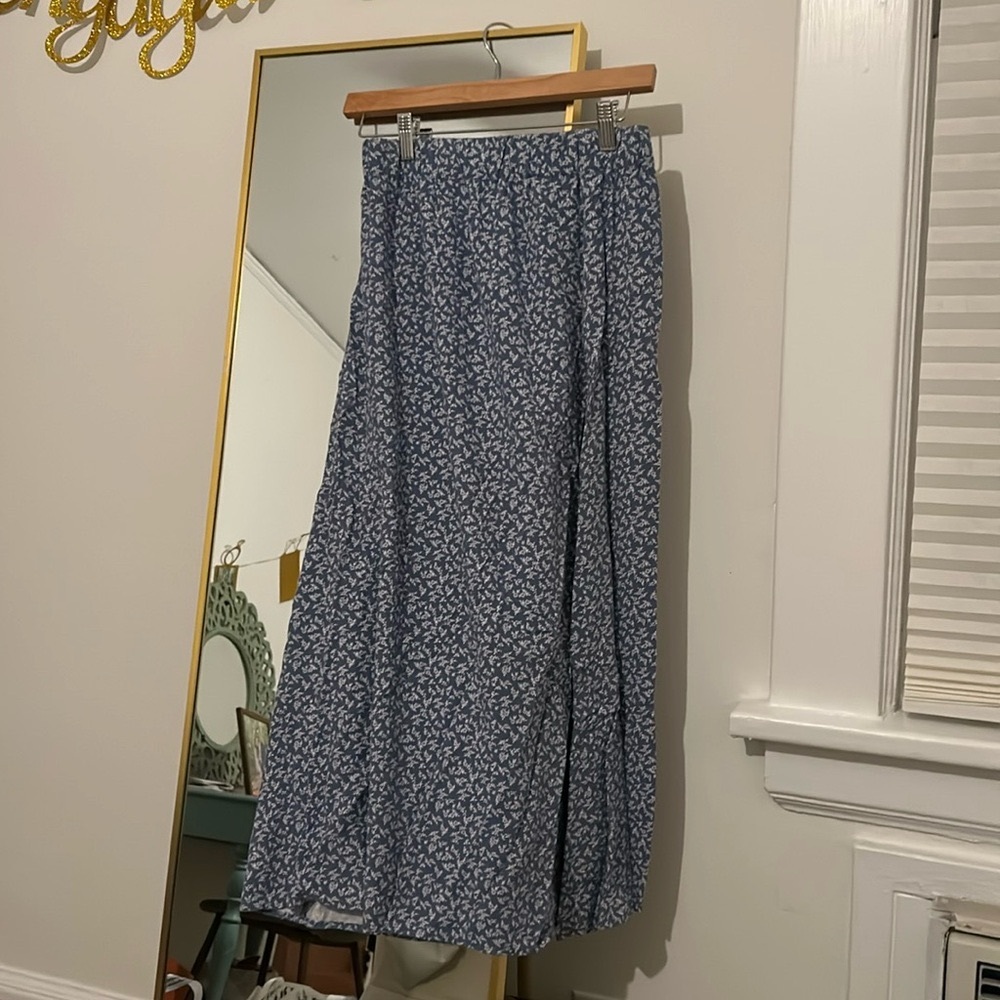 Brandy Melville skirt